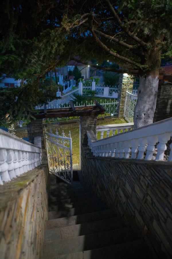 Villa Paradisos Likostomon 외부 사진